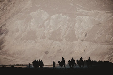 Route de la Soie : L’inspiration culturelle de la première collection SUKē - SUKē