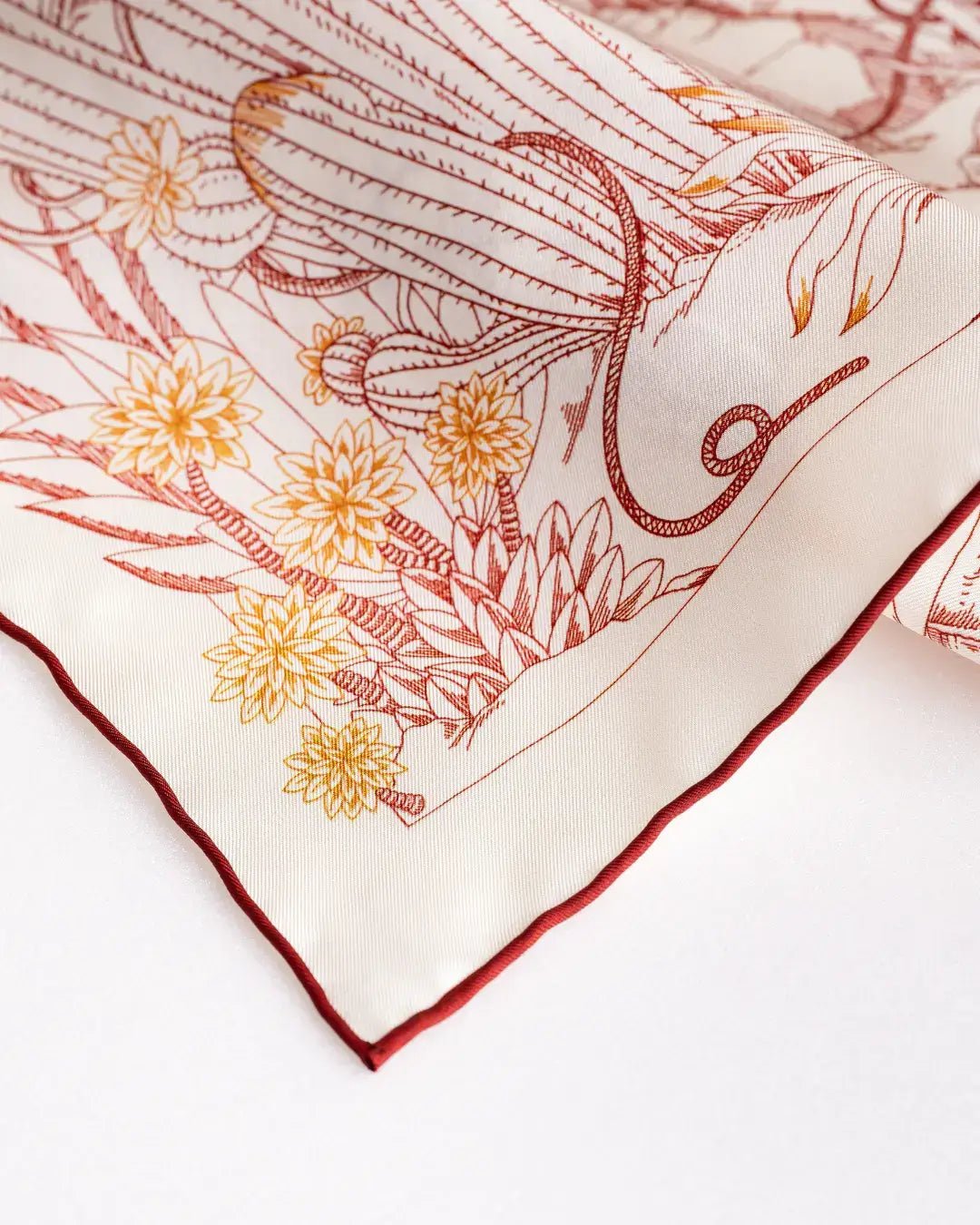 Carré 90 L'Oasis Miraculeuse - Rouge Cinabre - SUKē