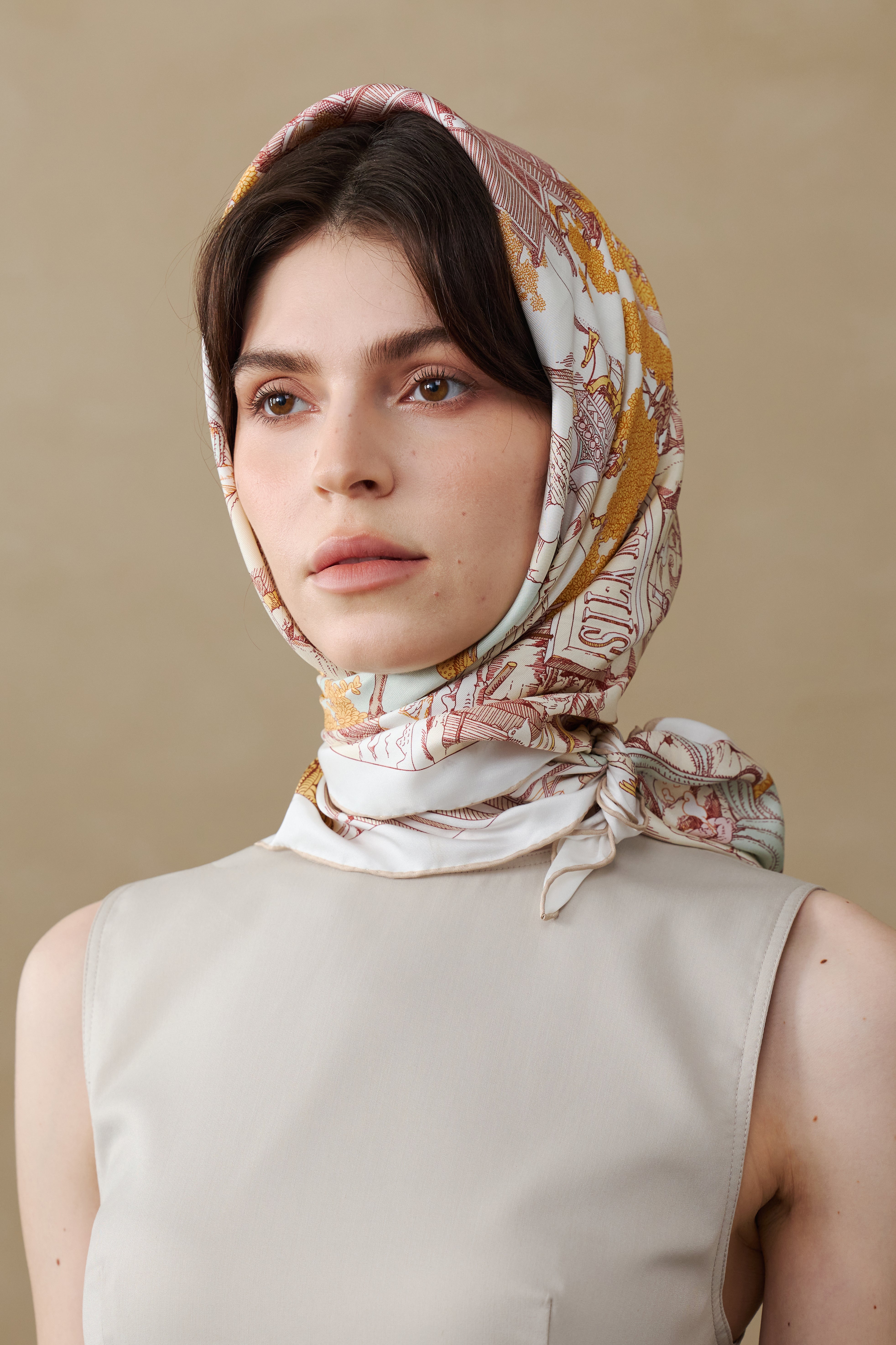 Caravane d'Or - Silk Scarf 90 x 90 cm