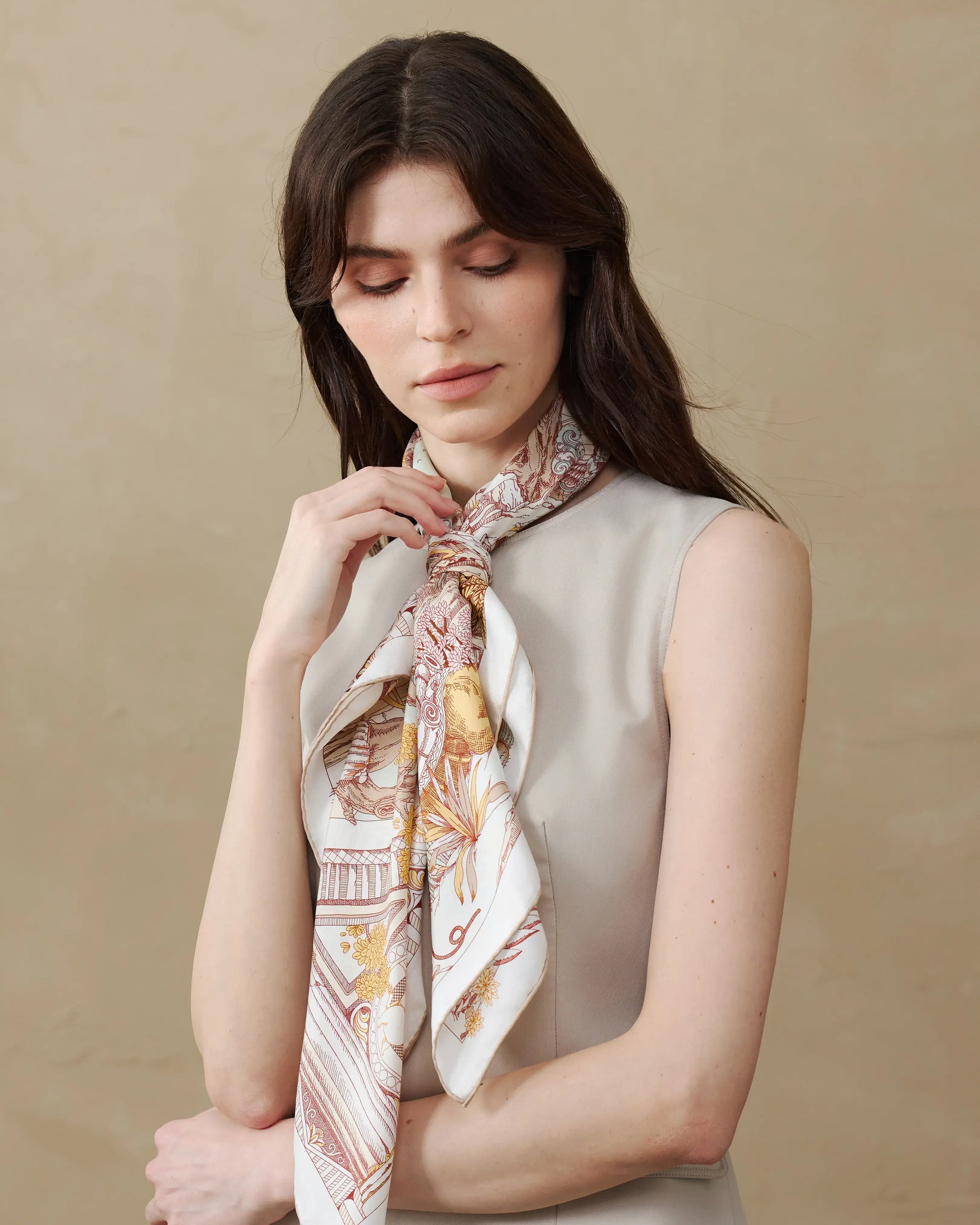 Carré 90 L'Oasis Miraculeuse - Beige de Soie - SUKē