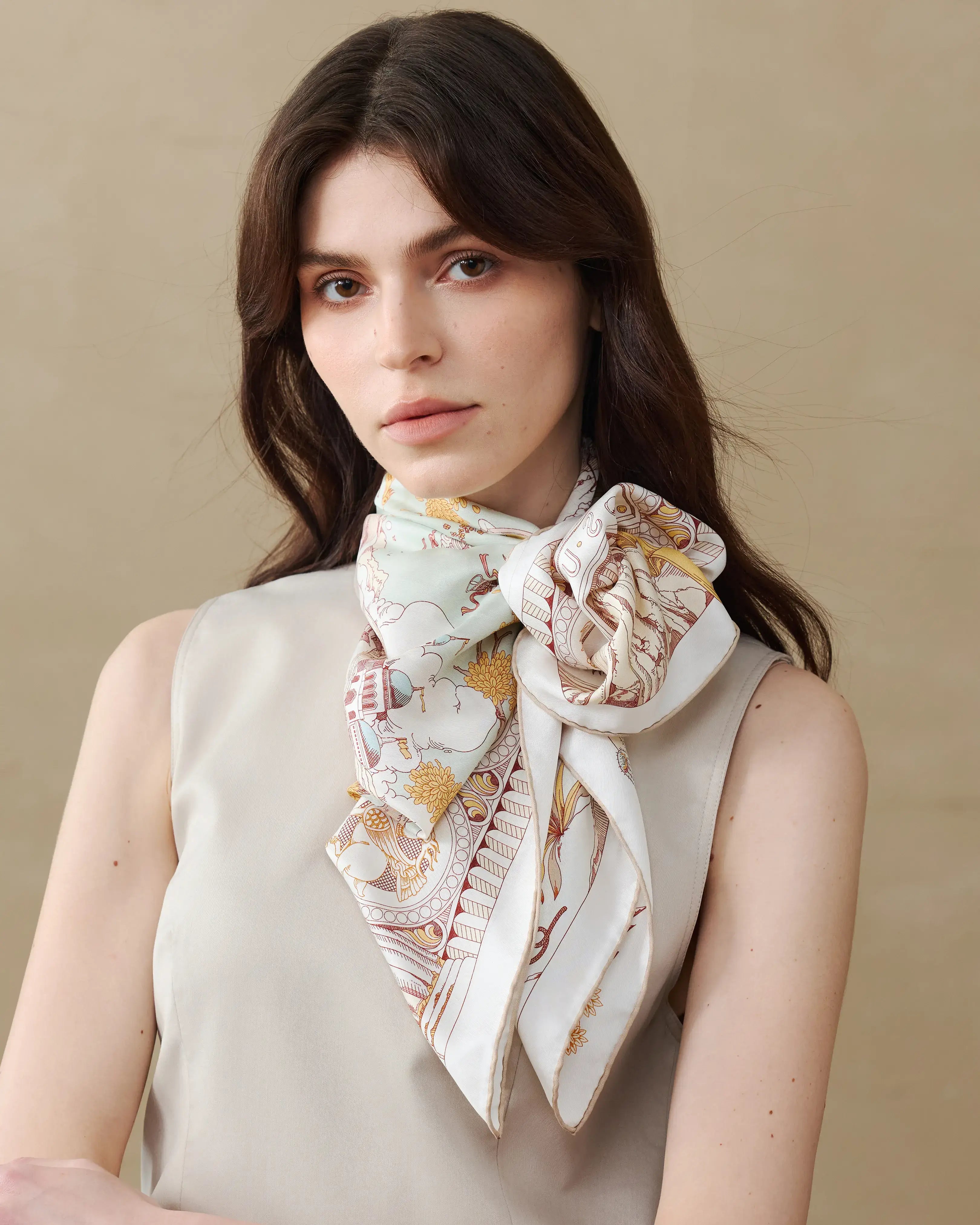 Carré 90 L'Oasis Miraculeuse - Beige de Soie - SUKē